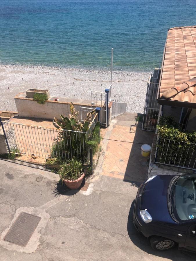 Beach Apartments Patrizia Taormina Exterior photo